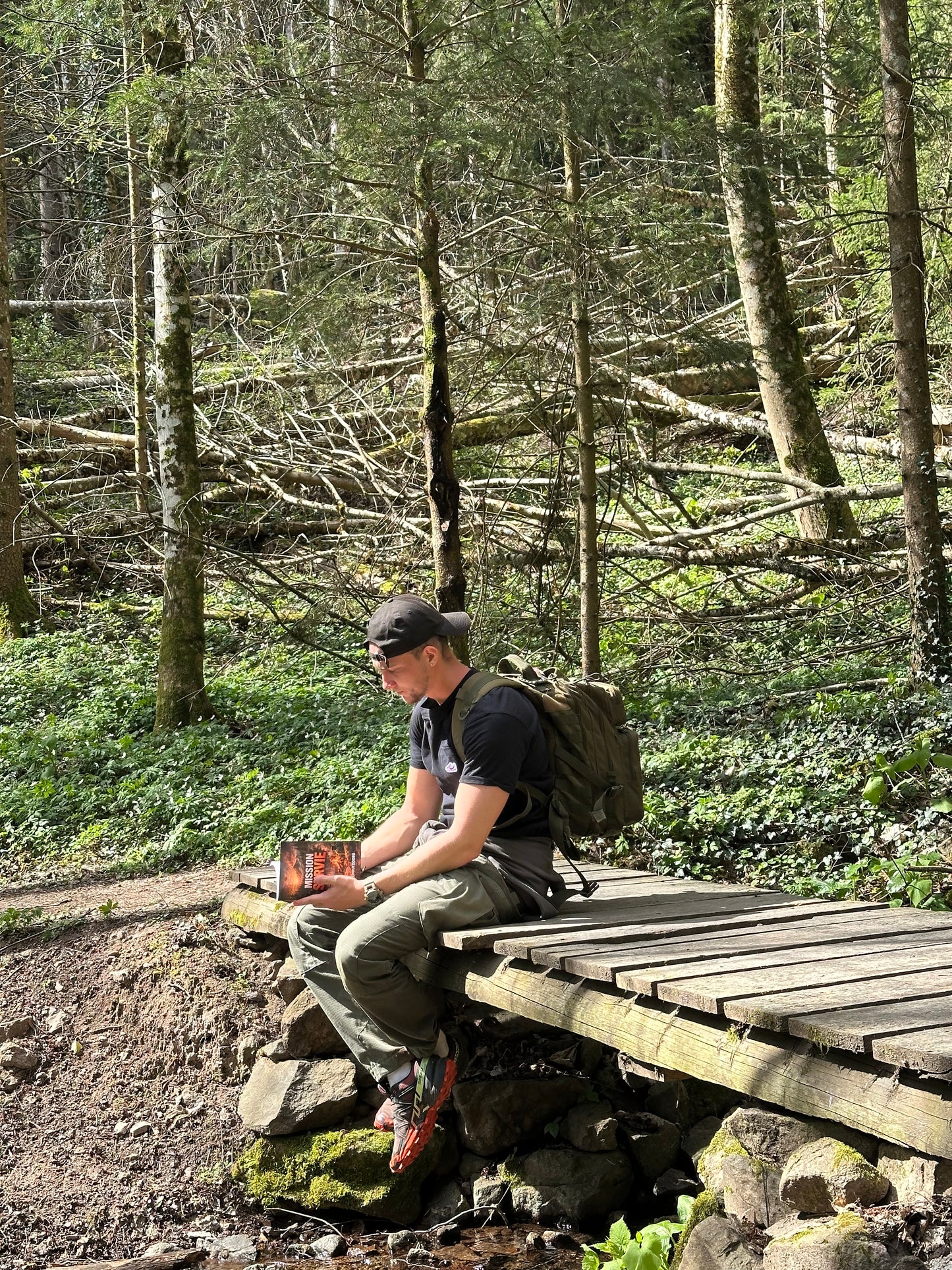 MISSION SURVIE (broché)